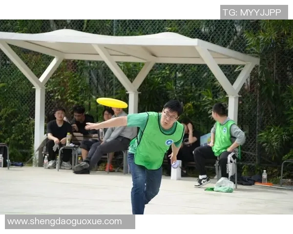 飞盘战术解析：广州飞盘队如何构建坚固防线与应对策略